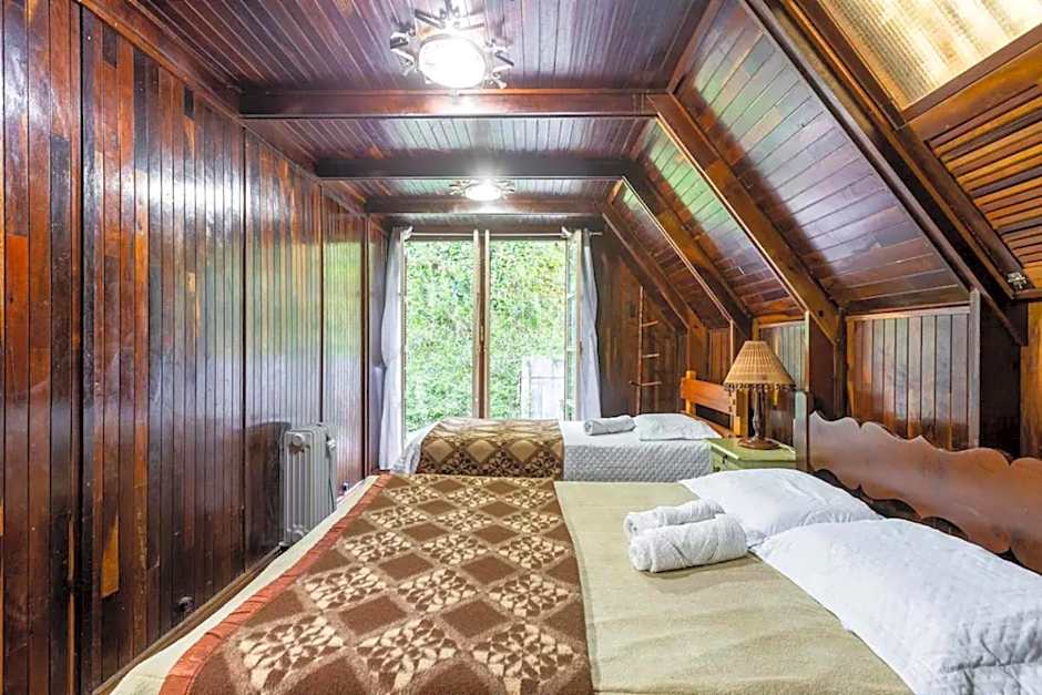 Chalé inteiro completo a 5 min a pé do Capivari - Campos do Jordão