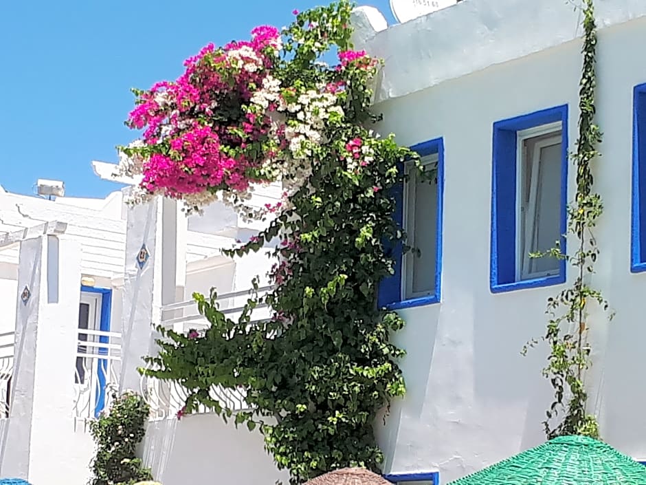 Paradise Apart Hotel