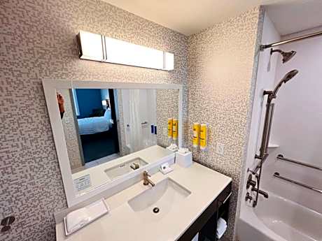 Home2 Suites by Hilton Pensacola Airport Medical Center