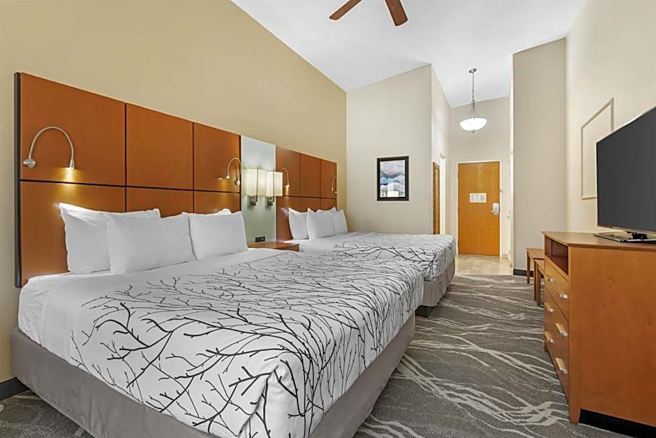 Best Western Plus Silver Saddle Inn
