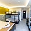 Spotlight Hotel near Hundred Islands Wharf