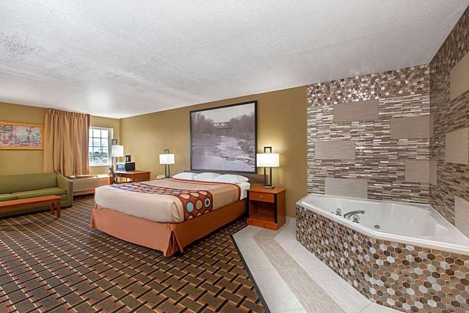 Super 8 by Wyndham Ottawa