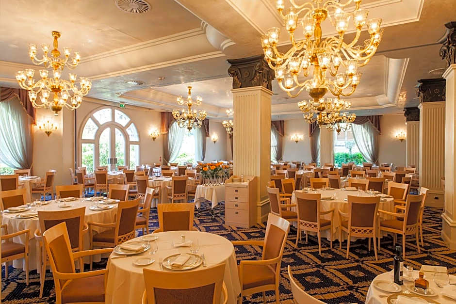 Palace Hotel