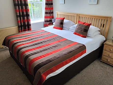 Double or Twin Room with Bathroom