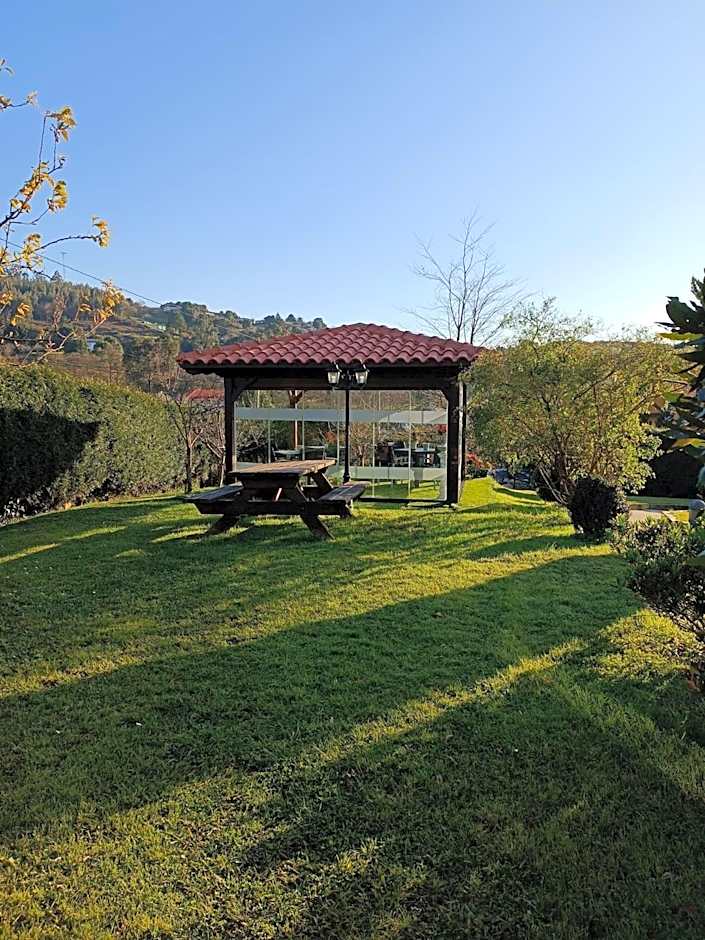 Hotel Rural Foncubierta