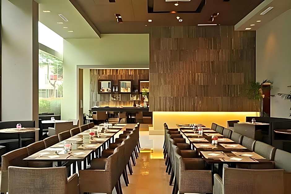 The B Hotel - Alabang