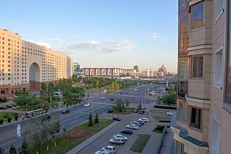 1 King Bed, Non-Smoking, Premium Room, Free High Speed Internet, Air-Conditioned, Lcd Television, Mi