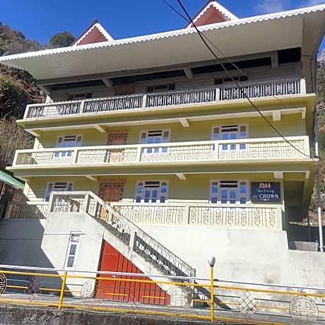 Rufina Lachung de'CROWN