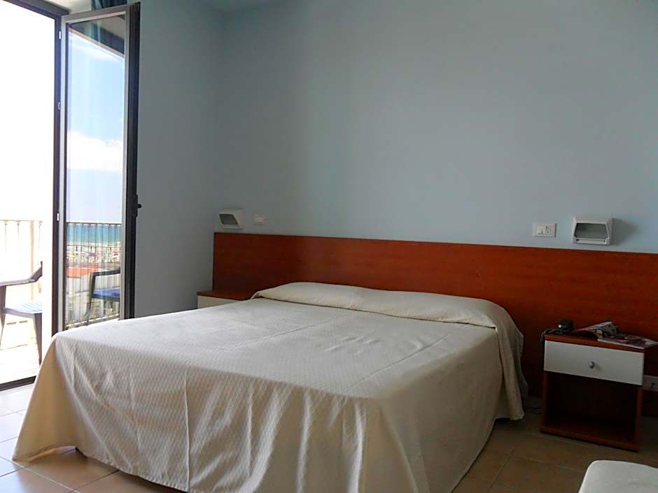 Hotel Sole E Mare