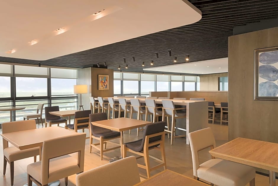 Hyatt House Shenzhen Airport