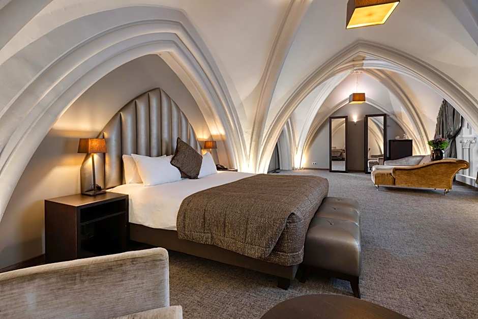 Photo 1 of 6 of Deluxe Junior Suite