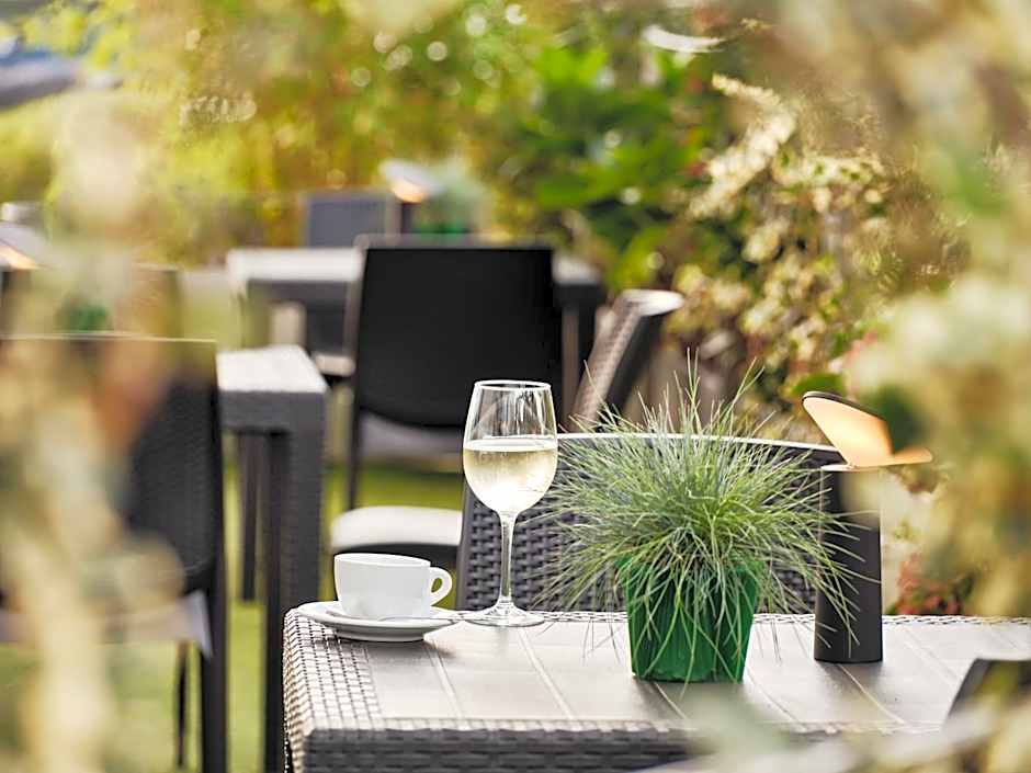 Holiday Inn Express Milan-Malpensa Airport By IHG