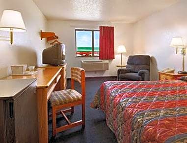Super 8 Franklin