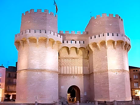 Living Valencia Apartments - Merced