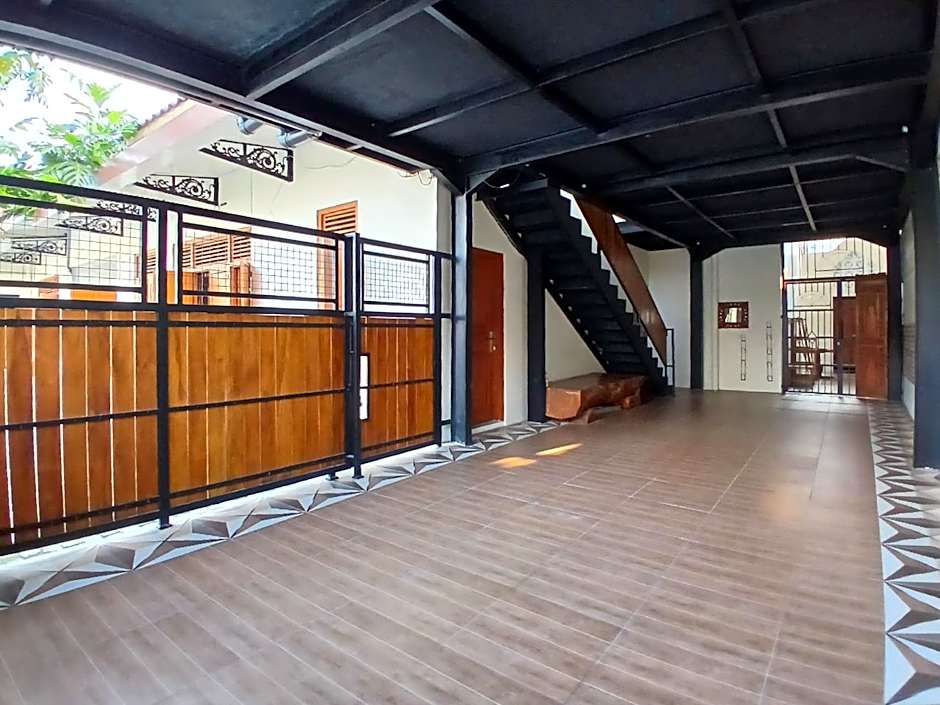 RedDoorz at Ndalem Eyyang Syariah Stasiun Klaten