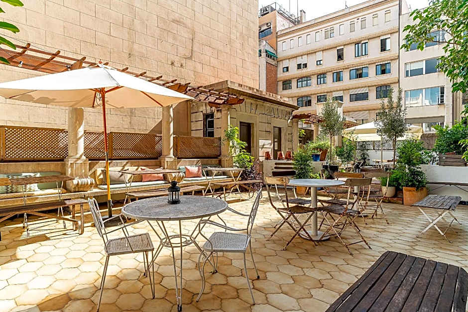 Casa Gracia Barcelona Hostel