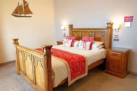 Claxton Hotel
