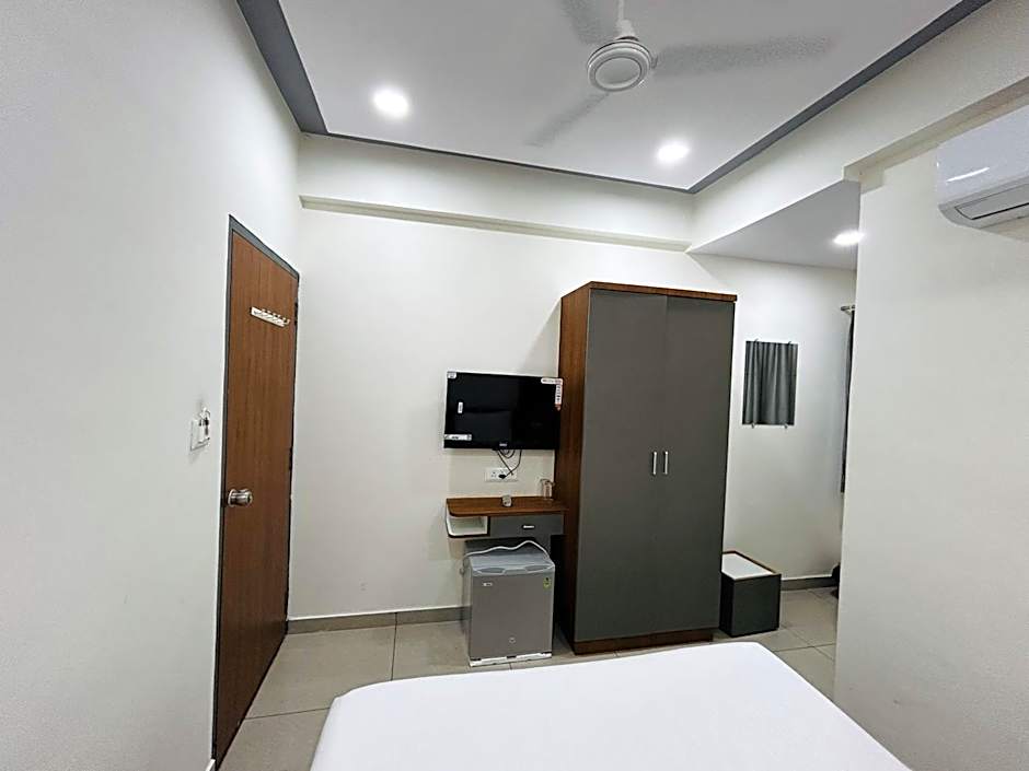 Collection O KANHA INN