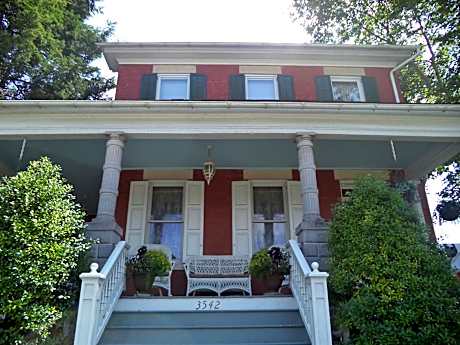 The Inn & Spa at Intercourse Village