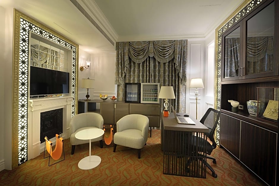 Golden Tulip RS Boutique Hotel