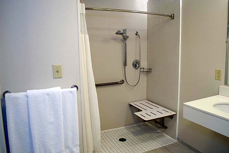 Fairfield Inn & Suites by Marriott Hazleton