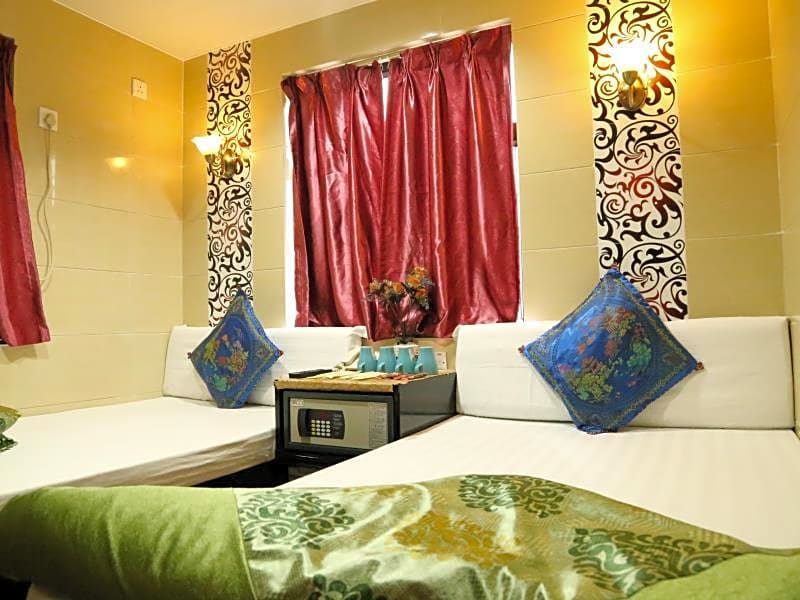 Everest Inn Guest House