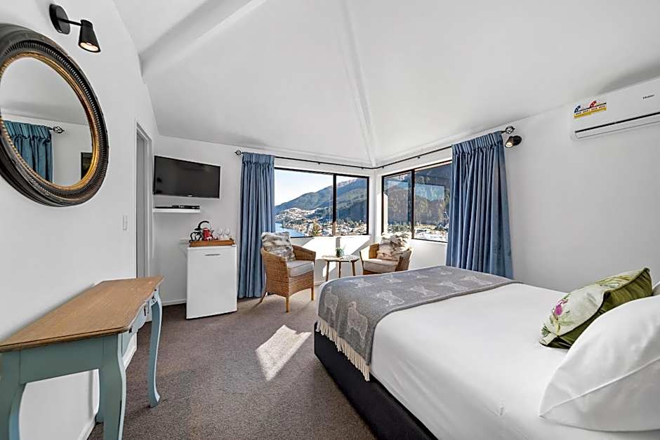 Balmoral Lodge