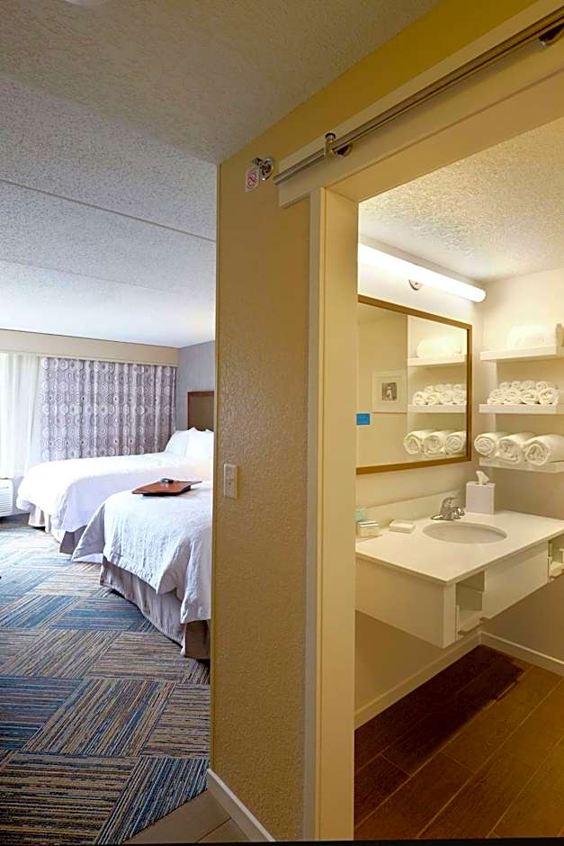 Hampton Inn By Hilton Green Bay Downtown WI