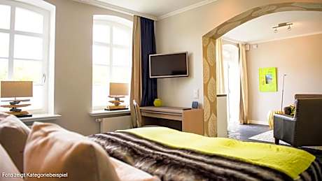 Refuge Suite