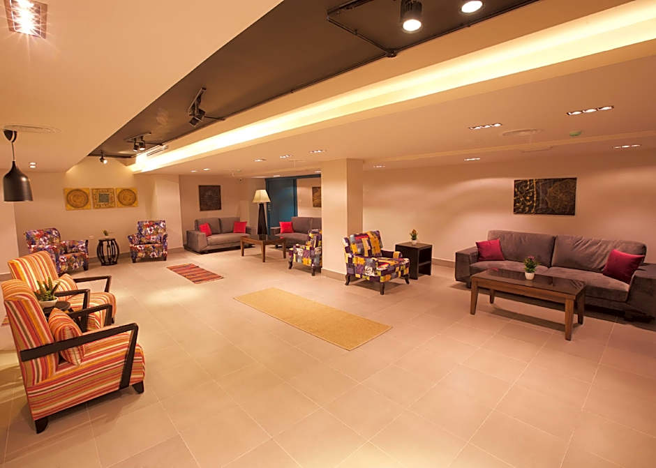 Lujain Hotel Suites