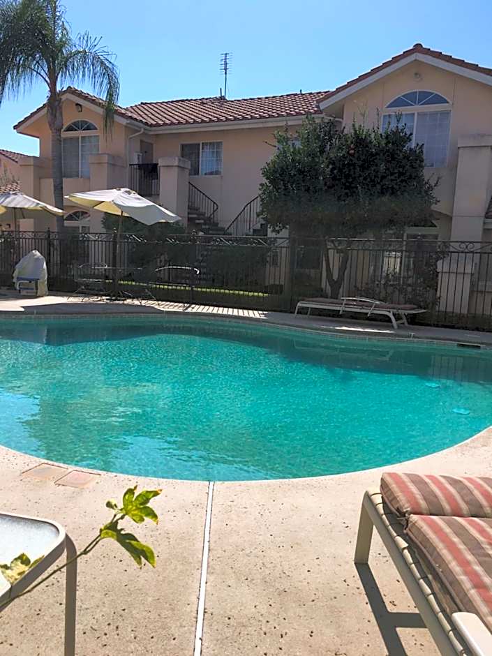 Garden Inn and Suites Fresno