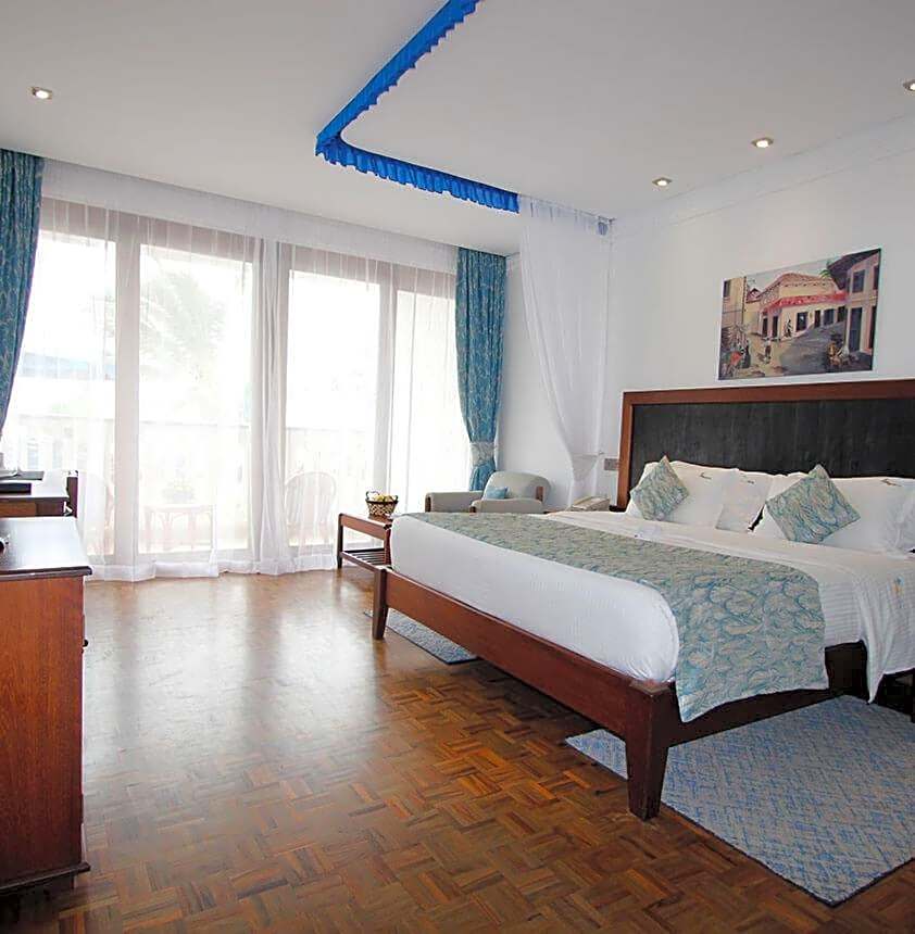 Travellers Beach Hotel & SPA