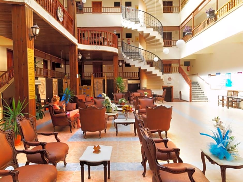 Ozcan Beach Hotel