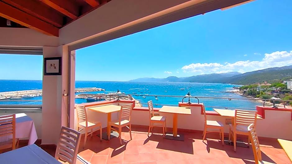 BUE MARINO Hotel & Rooftop Bar