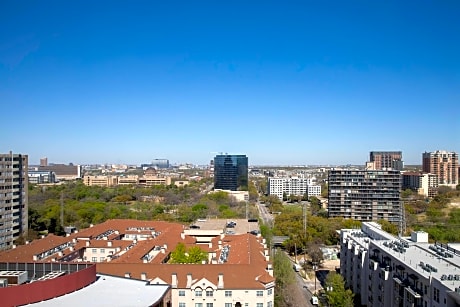 Uptown Suite, 1 Bedroom Suite, 1 King, Poolside View