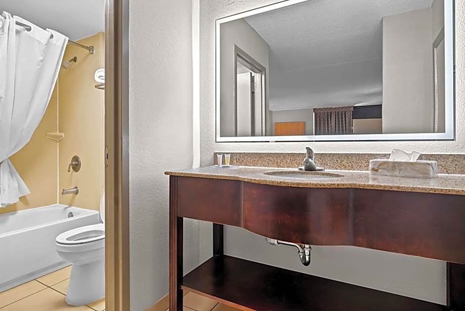 Days Inn by Wyndham Statesboro