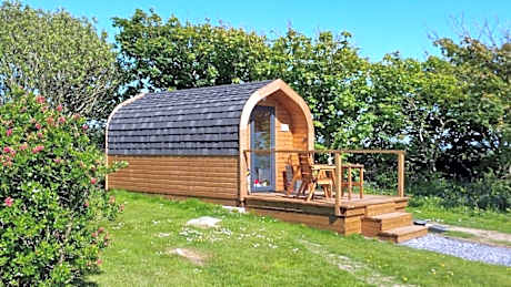 Sea and Mountain View Luxury Glamping Pods Heated