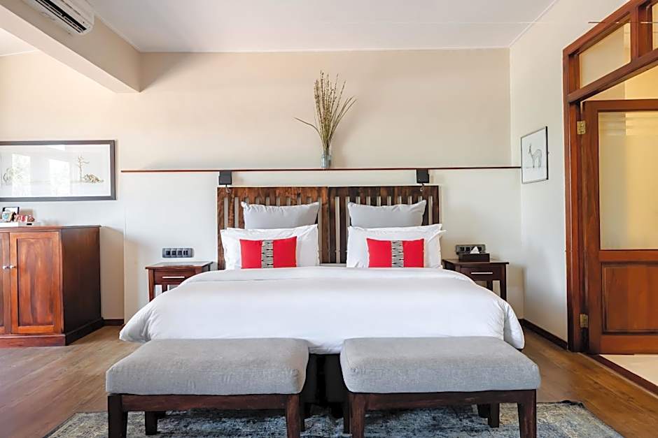 Casterbridge Hollow Boutique Hotel
