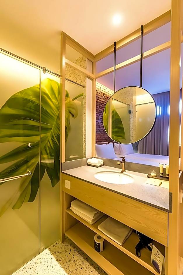 Tien Terrace Macalister