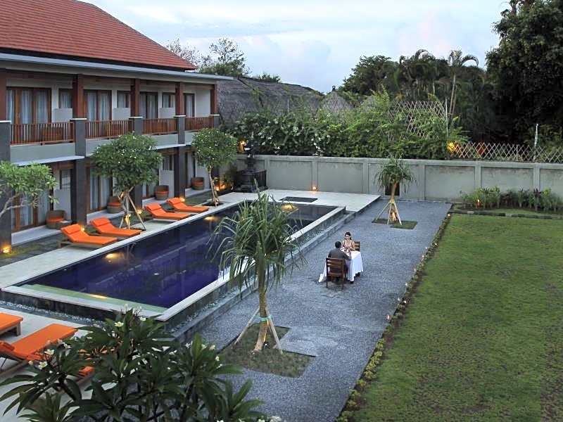 Kubu Cempaka Seminyak Hotel