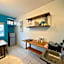 Suites Brisa Marina - atrás de Playa Regatas y el Malecón, 6 calles del Acuario
