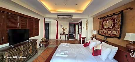 Junior Suite with Balcony