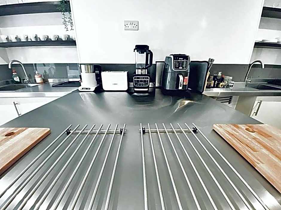 Apt 04 Seaside Serenity Chic Studio Steps to Promenade