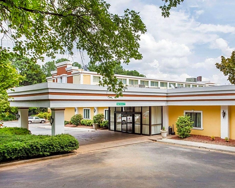 Budgetel Inn & Suites Atlanta