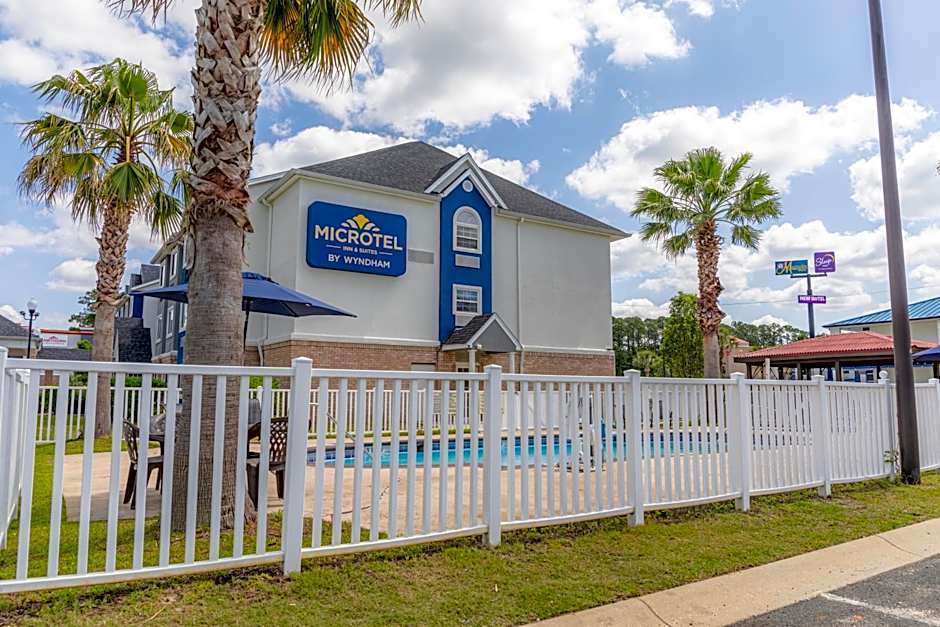 Microtel Inn & Suites by Wyndham Kingsland Naval Base I-95