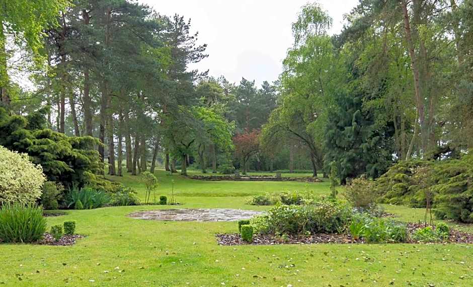 Great Hallingbury Manor