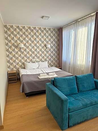 Carina Hotel