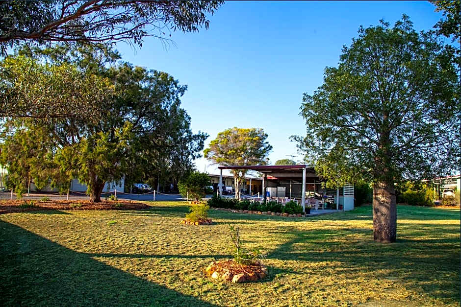 Mitchell Motel & Cabins