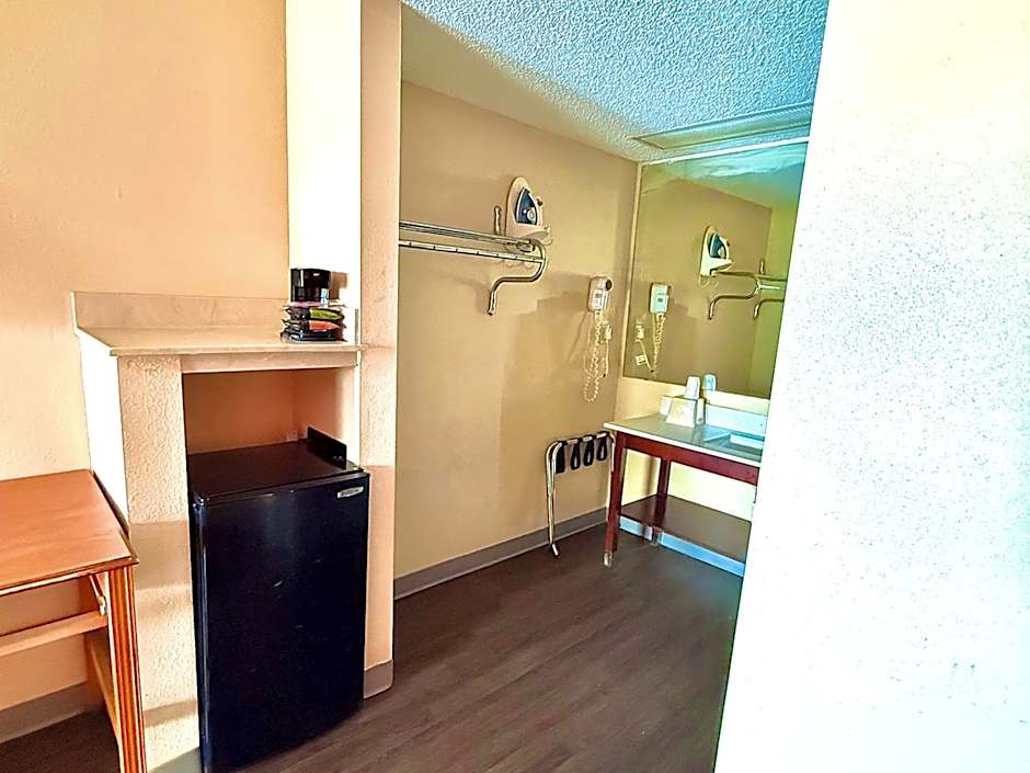 Magnolia Inn Townhouse Hattiesburg M S I-59