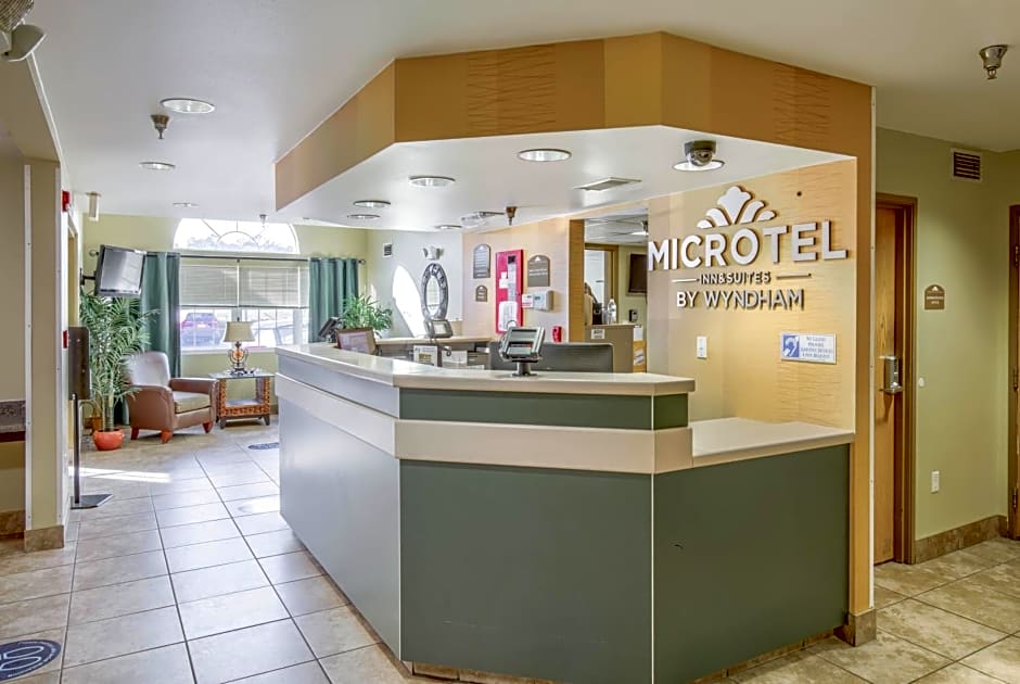 Microtel Inn & Suites By Wyndham Gulf Shores